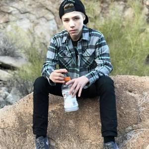 Meet your Posher, Eric